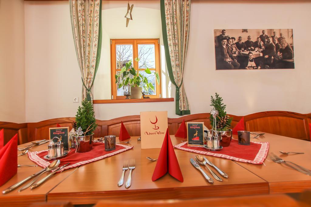 Hotel - Wirts'Haus "Zum Schweizer" ローファー エクステリア 写真
