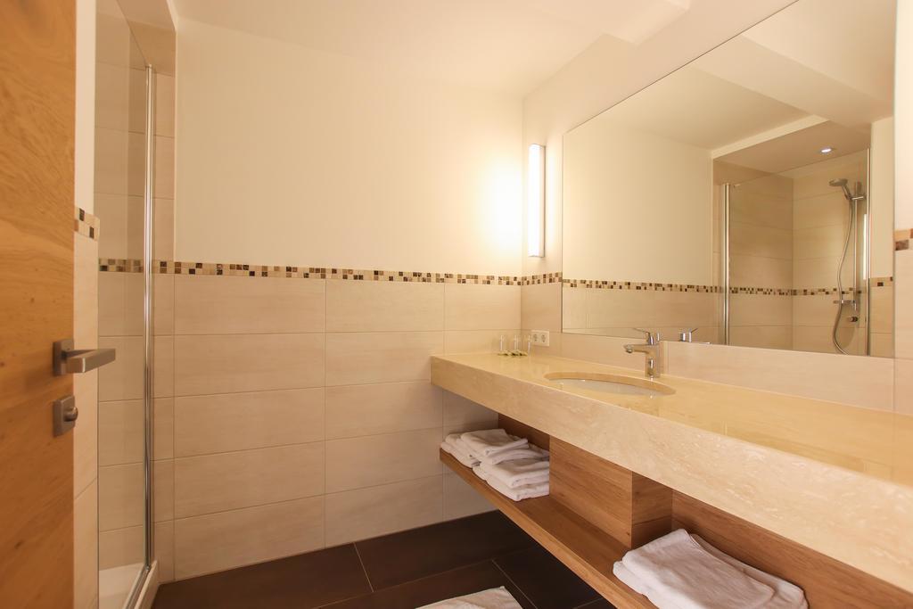 Hotel - Wirts'Haus "Zum Schweizer" ローファー エクステリア 写真